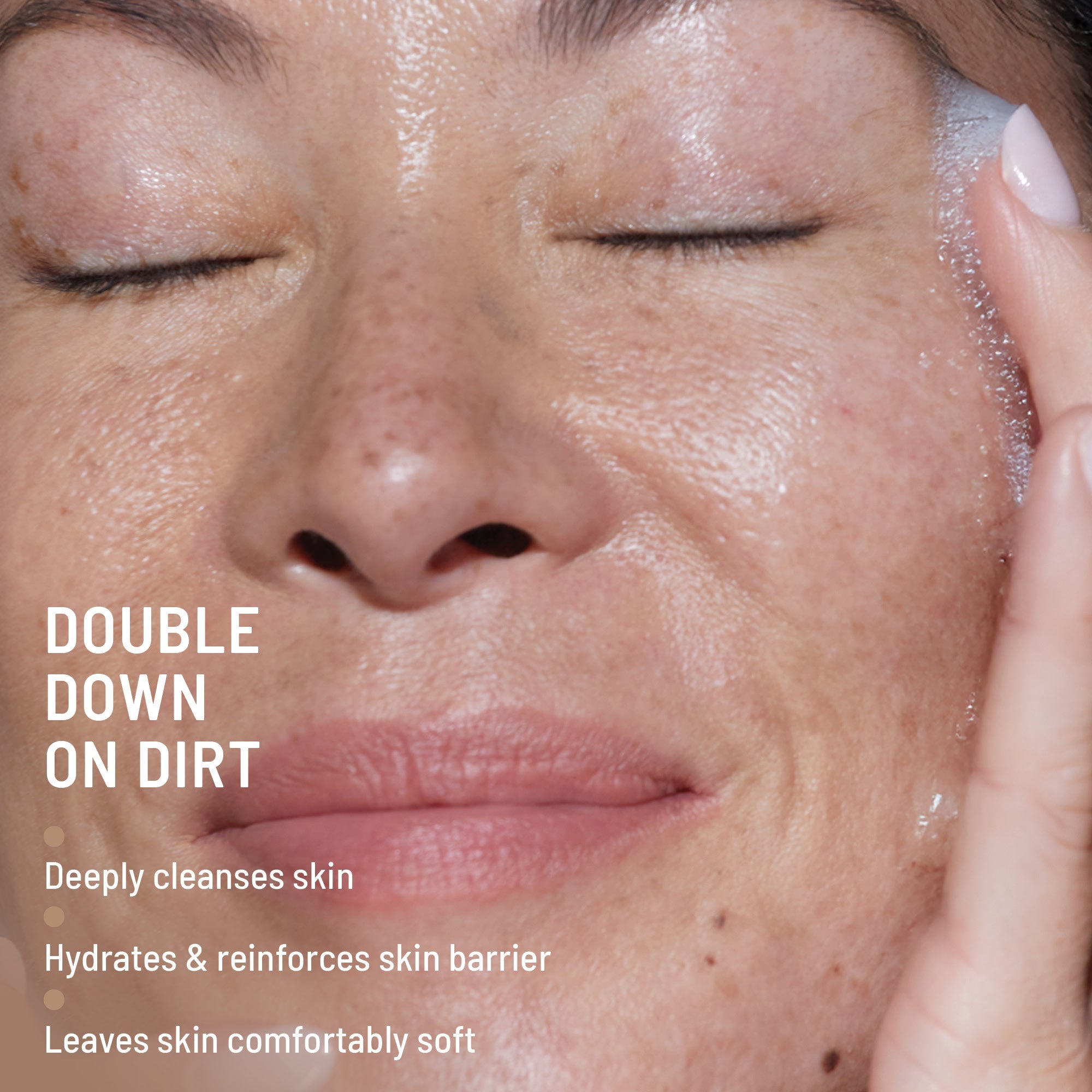 Oil-to-Foam Cleanser